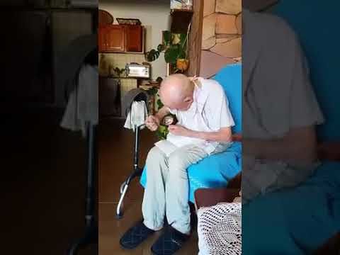 Lo show di tziu Mundicu con la celebre Coppa del Nonno:”Spacciara”