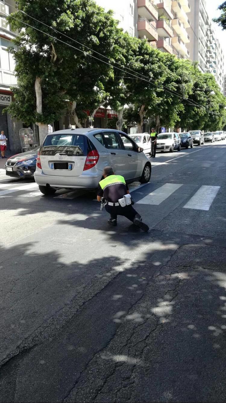 Viale Trieste, anziana travolta da una Mercedes sulle strisce pedonali