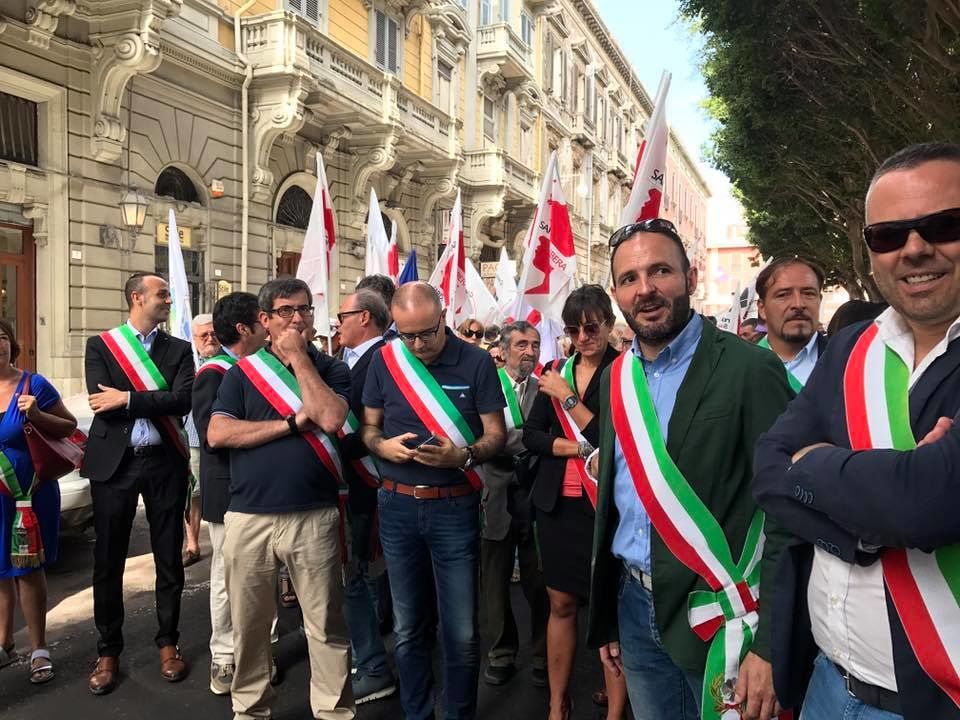 Tutti contro la riforma sanitaria: “Cancellata Nefrologia e Dialisi a Cagliari”