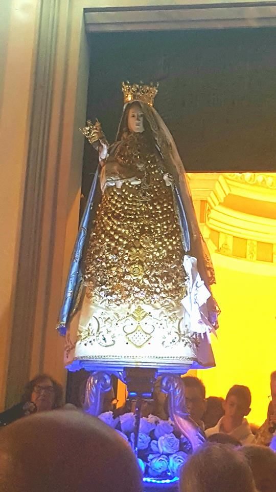 Monserrato, la festa e quel voto che unisce nel cuore un paese intero