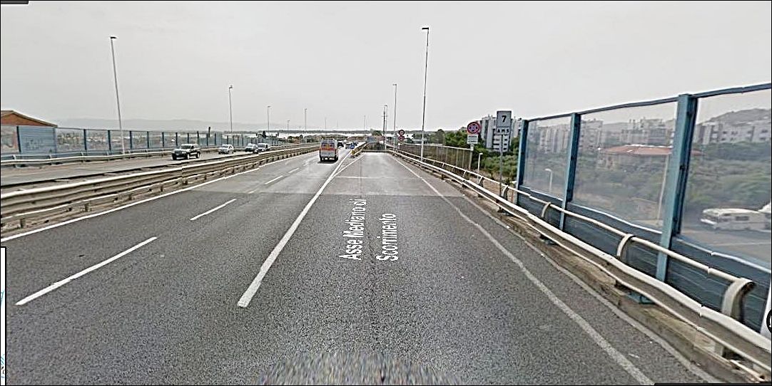 Sant’Elia, ragazzini tirano sassi da cavalcavia: colpita auto della forestale. Denunciati