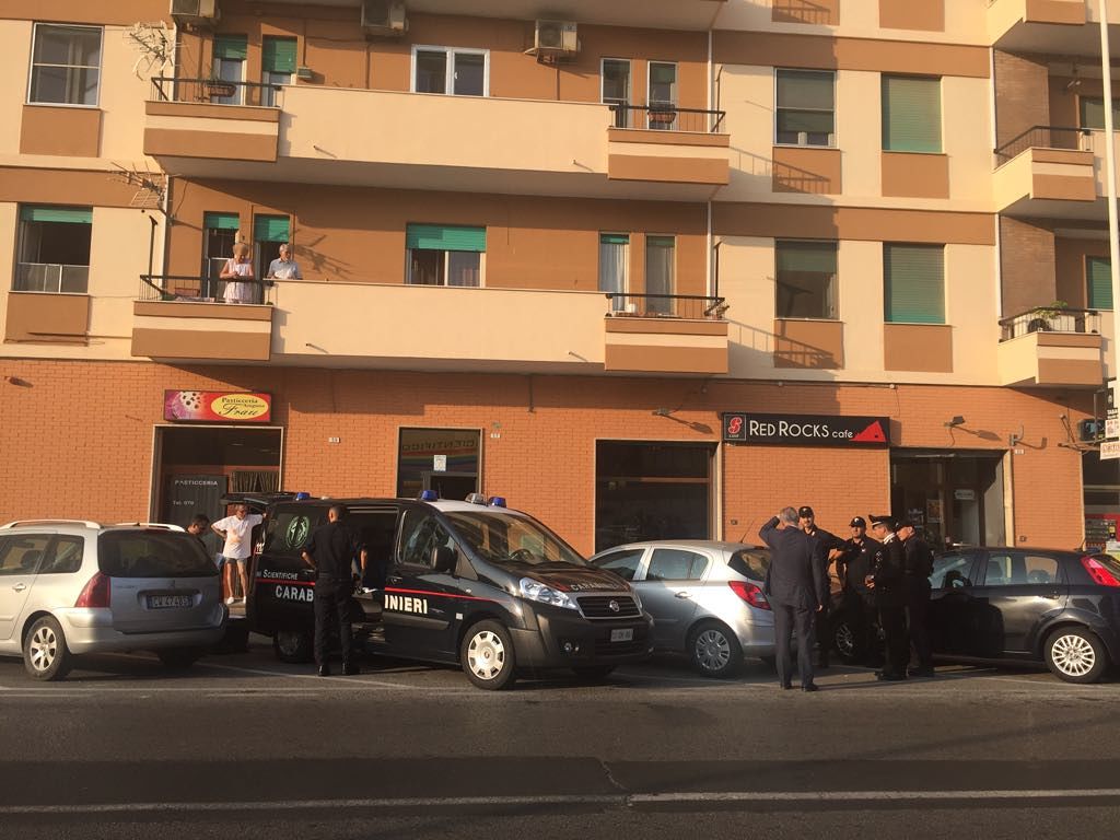 Via dei Donoratico, 58enne uccisa nel suo letto