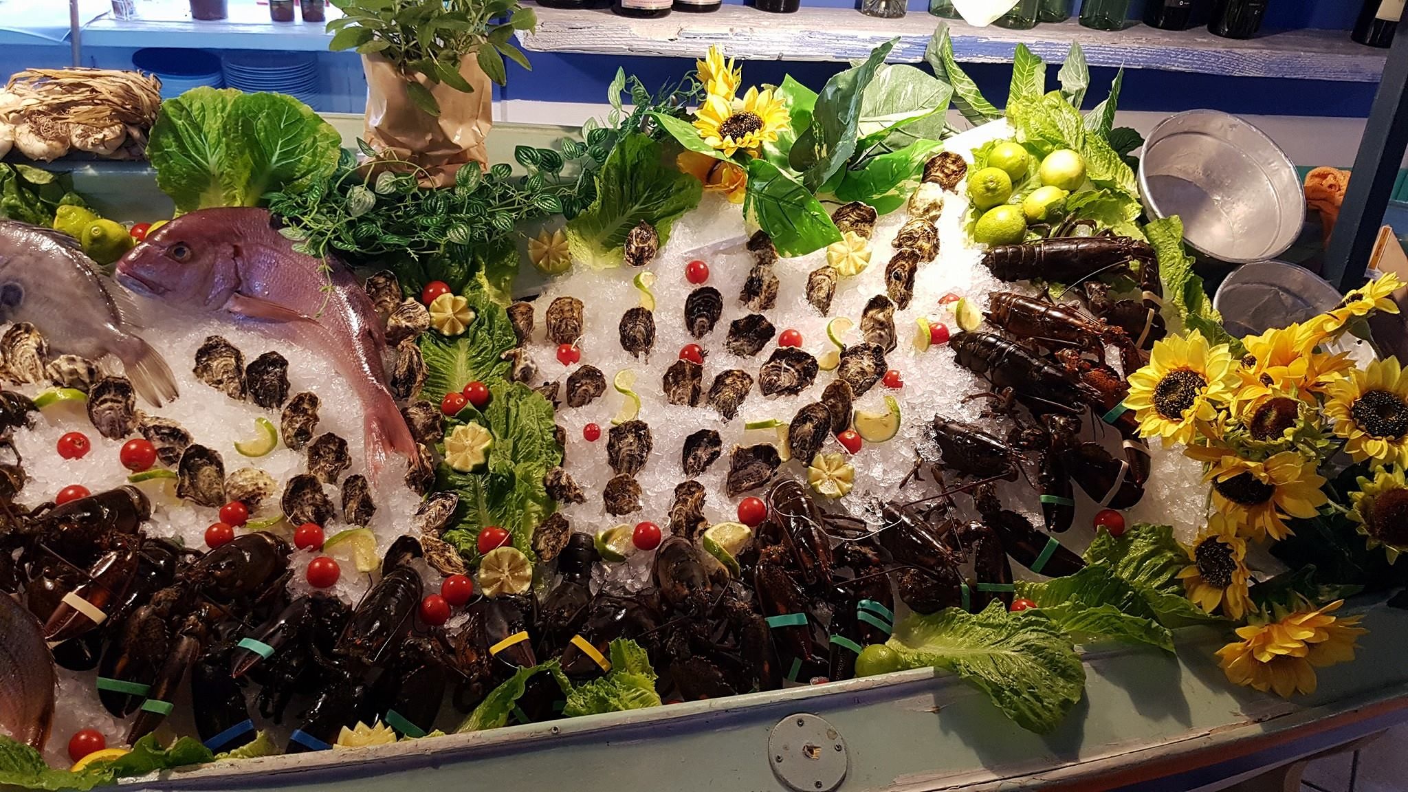 Cagliari e Quartu, tutti pazzi per le cozzerie: la nuova moda