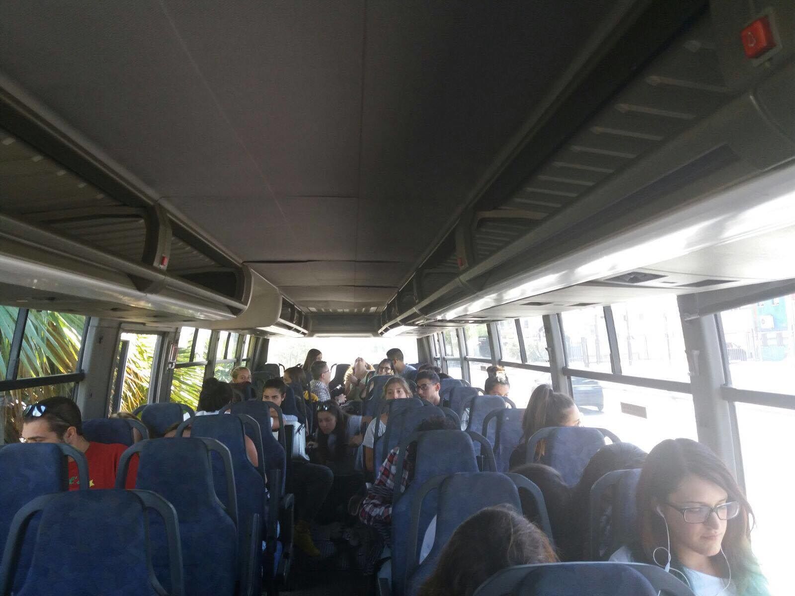 Cagliari-San Sperate, l’autobus si ferma: studenti bloccati sulla 131