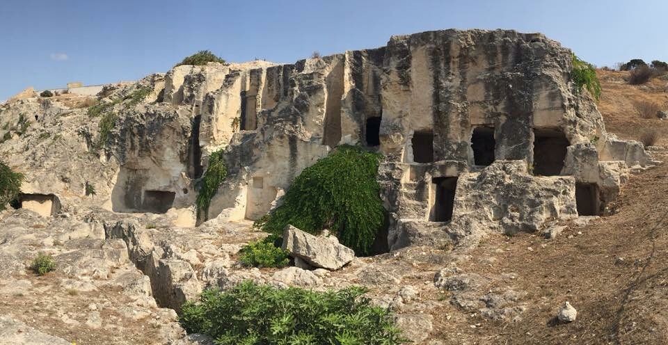 Tuvixeddu sopra e sotto: tra storia, leggenda e mistero