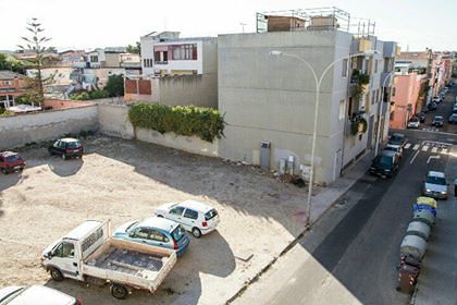 Pirri, via Eroi d’Italia dimenticata: “Noi abbandonati al degrado”