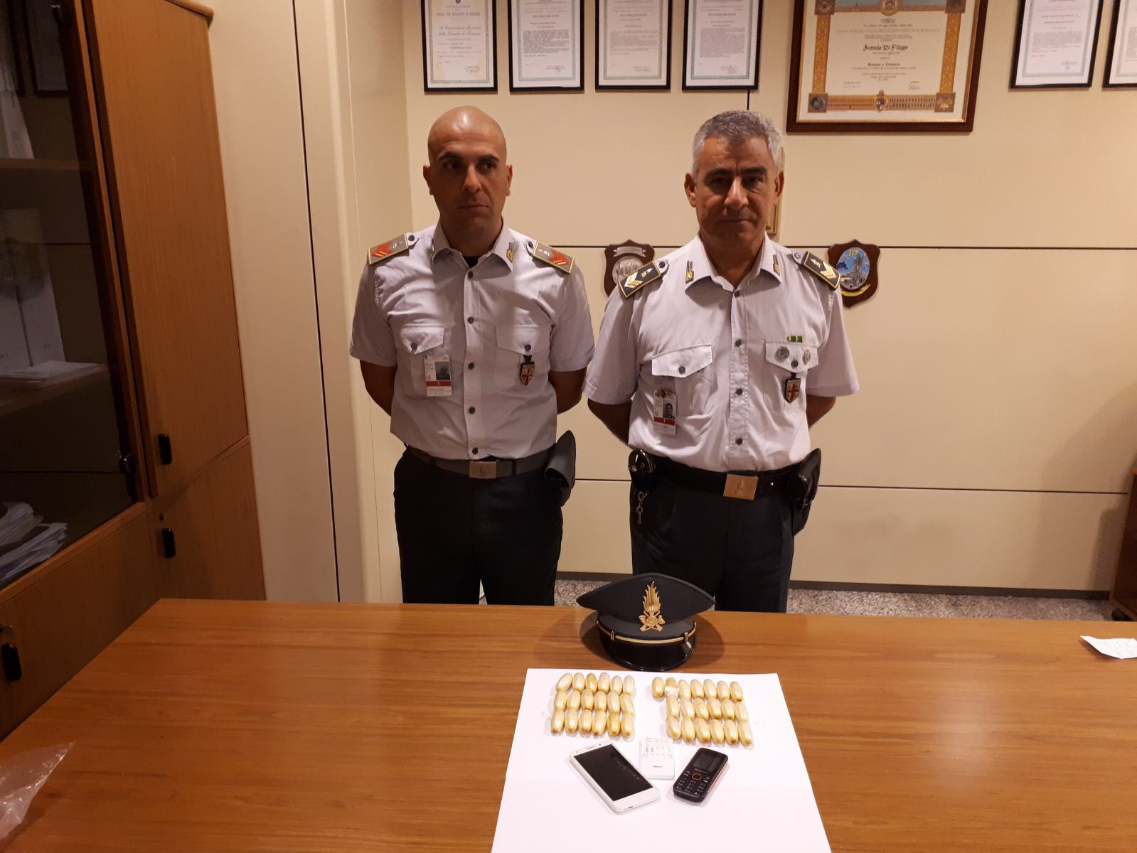 Cagliari, corriere della droga nigeriano fermato con 37 ovuli nello stomaco