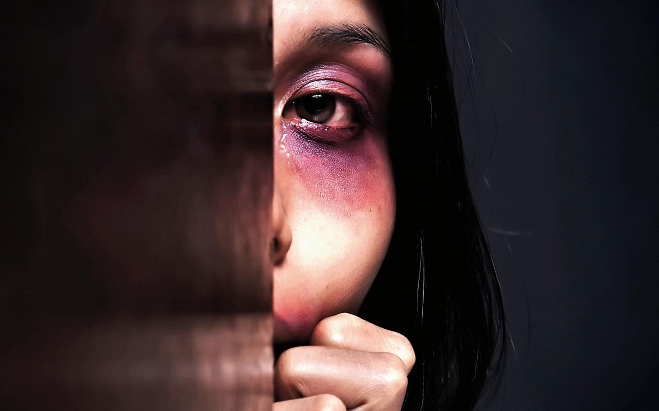 Studentessa cagliaritana denuncia il collega stalker: “Avevo terrore di lui”