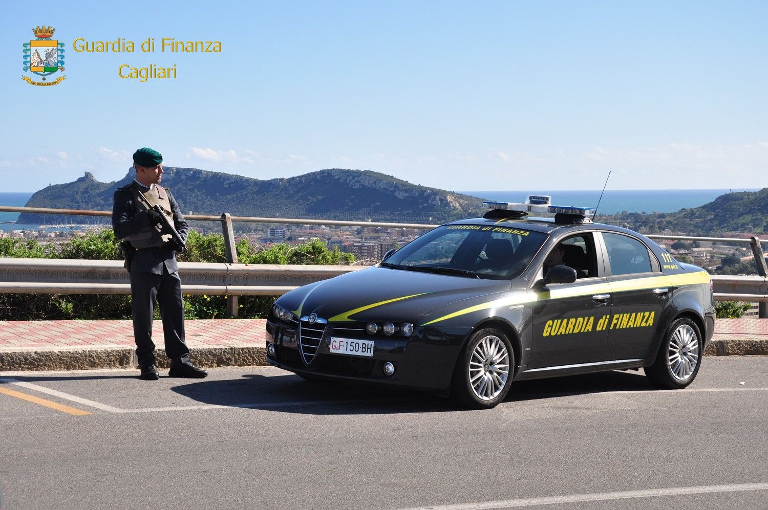 Altri guai a Santa Greca: la Finanza sequestra decine di capi contraffatti