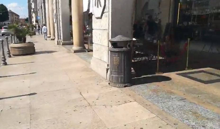 Cagliari, funziona il pugno di ferro contro gli abusivi stranieri: 3 in via Roma, zero nel Largo