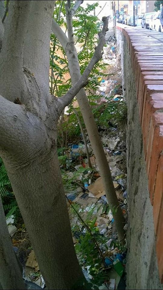 Stampace, discarica a due passi da piazza Yenne