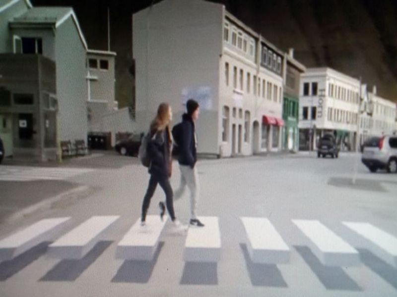 Strisce pedonali a effetto ottico tridimensionale: a quando in Italia?