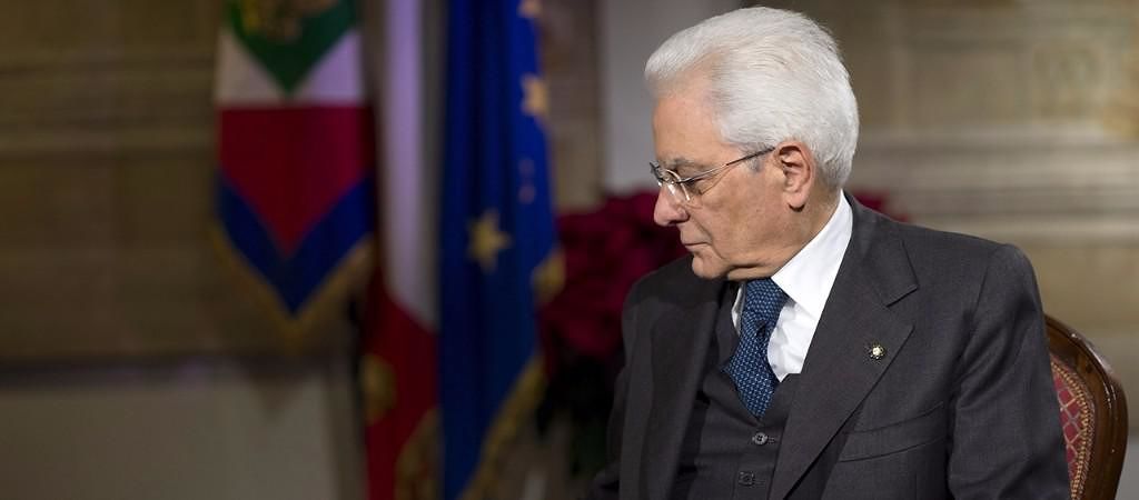 “Mattarella in aeroporto a Oristano, ecco la distanza con la gente normale”