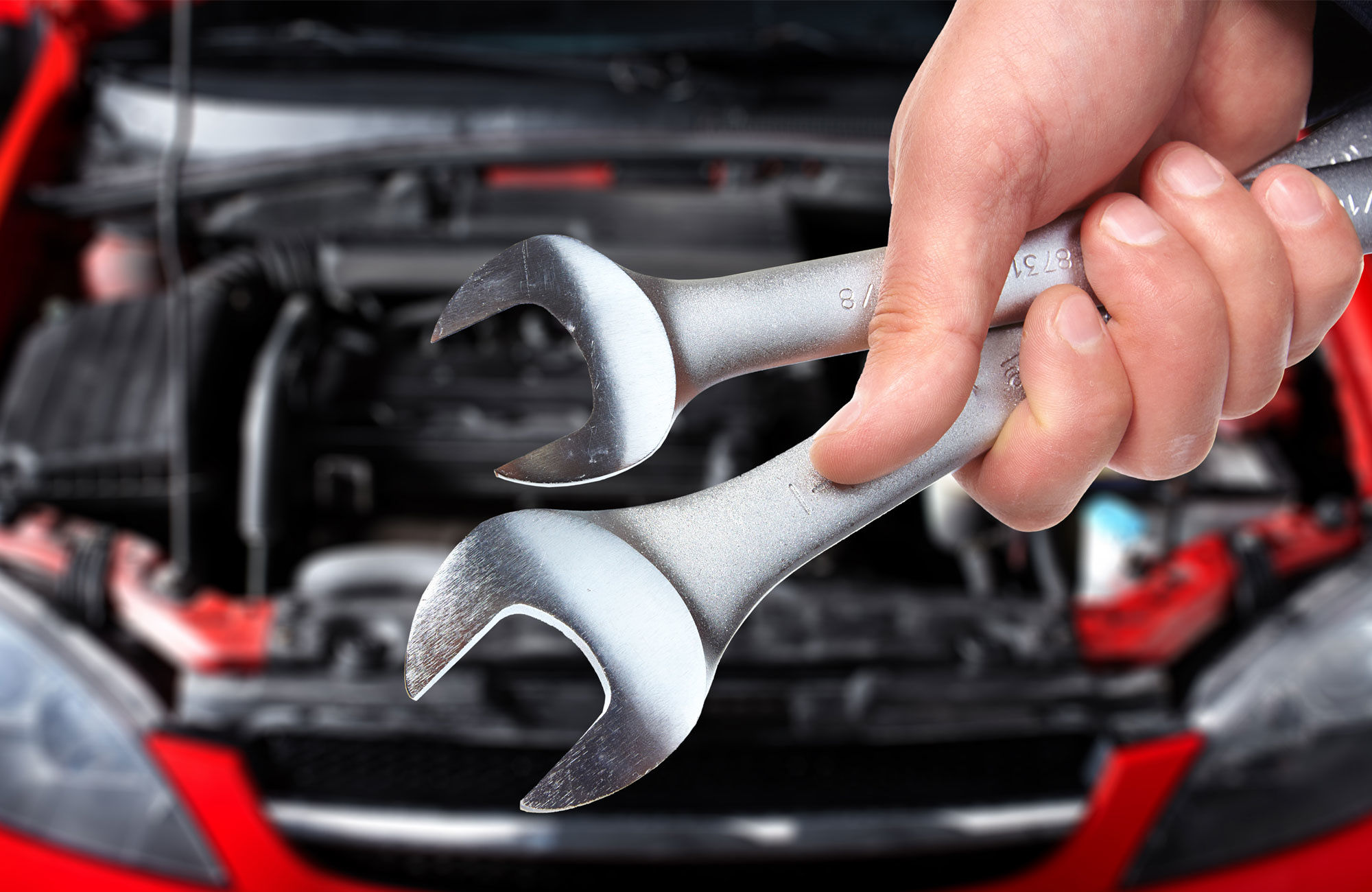 Guerra alle officine abusive: blitz della polizia a Cagliari e Sestu