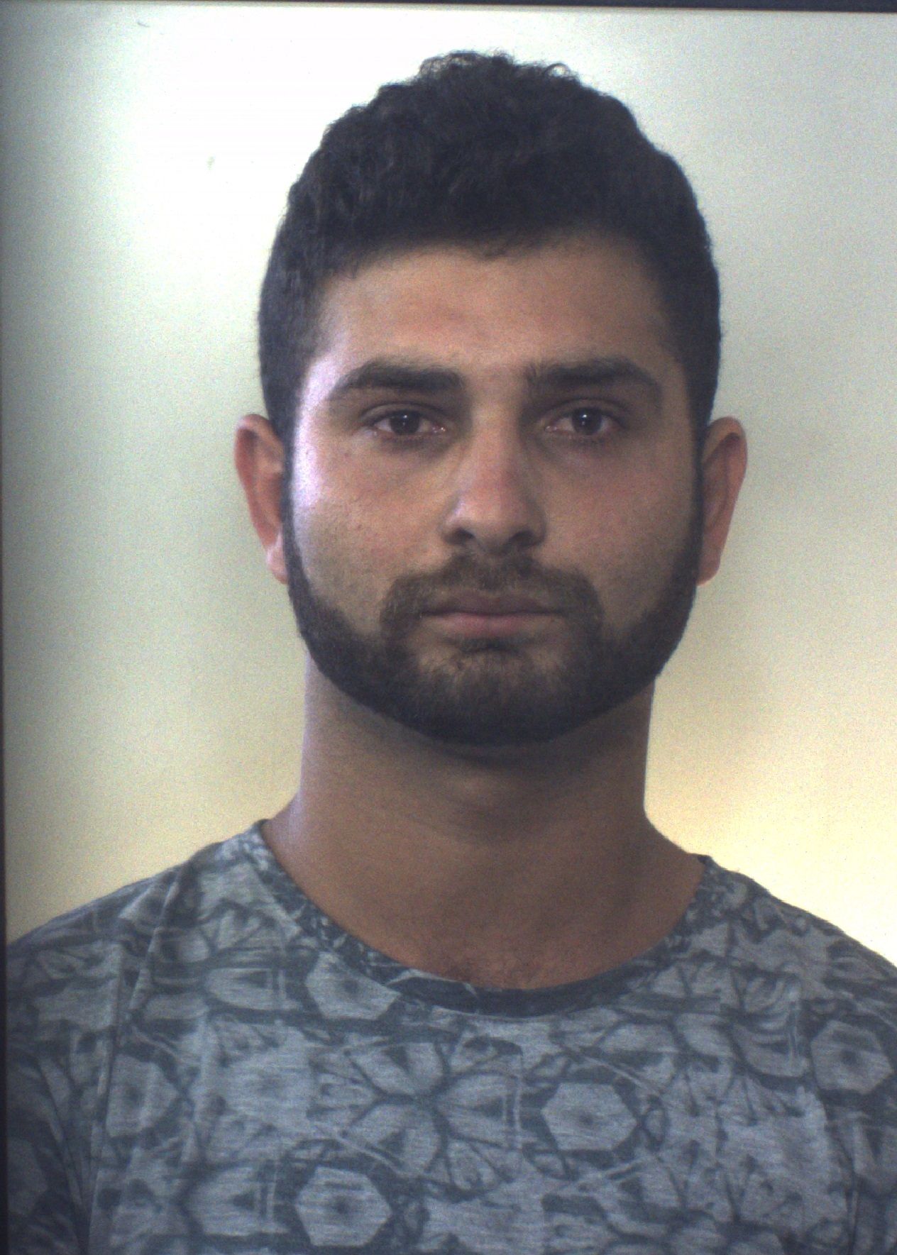 Carbonia, carabinieri più “allenati” dei ladri: li inseguono e li catturano nei container