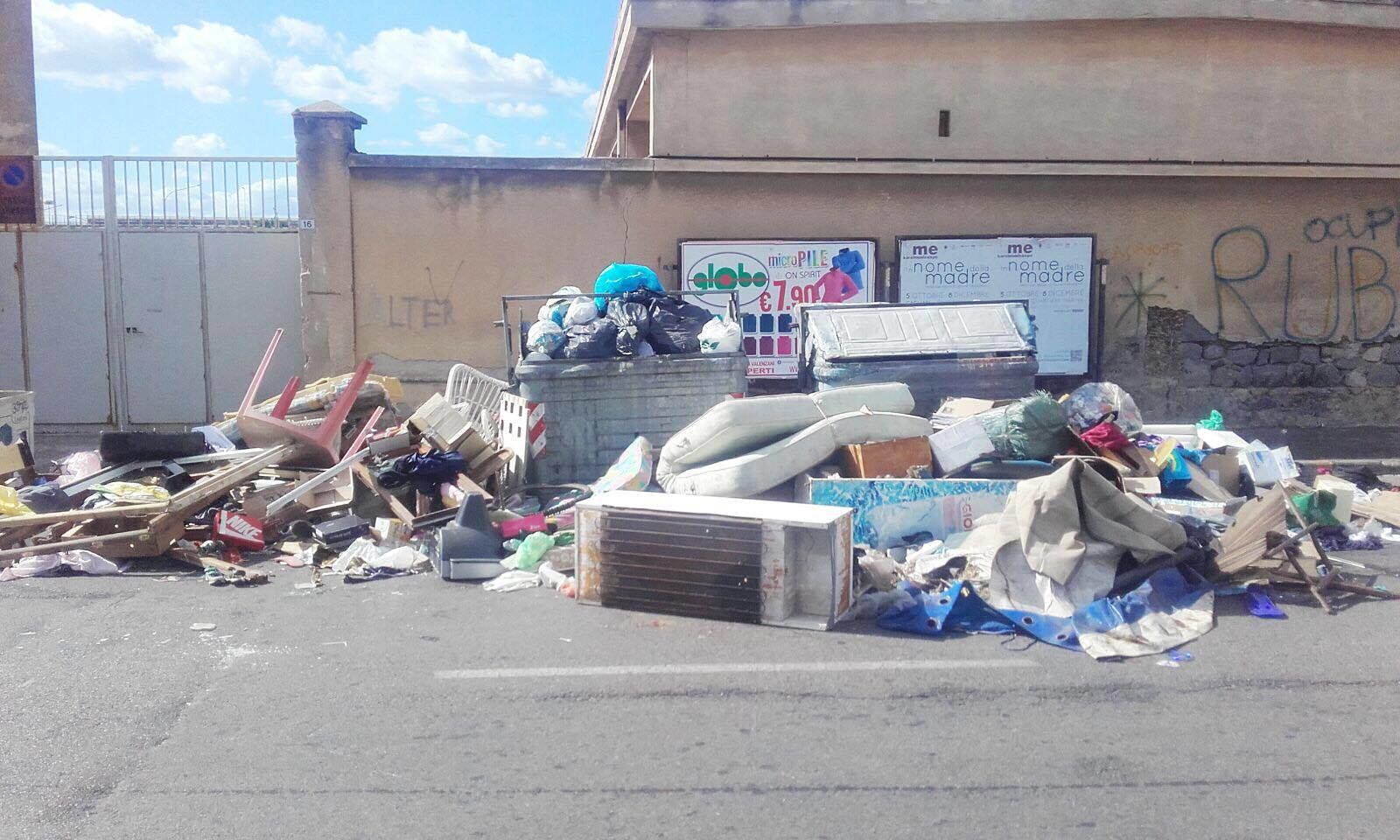 Via Simeto, a Cagliari la discarica della vergogna: perchè nessuno interviene?