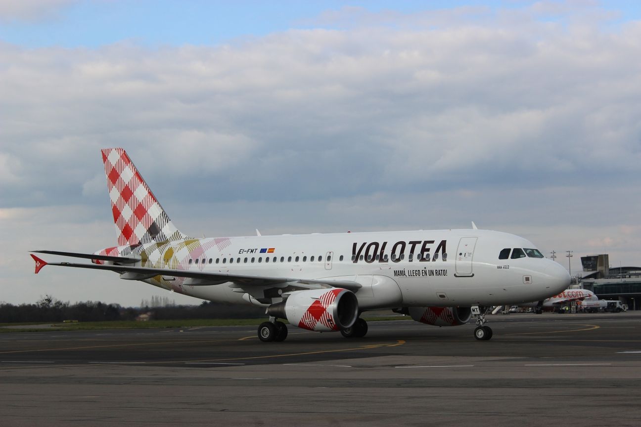 Volotea rilancia su Cagliari, si vola a Bordeaux e Lione con 9 euro