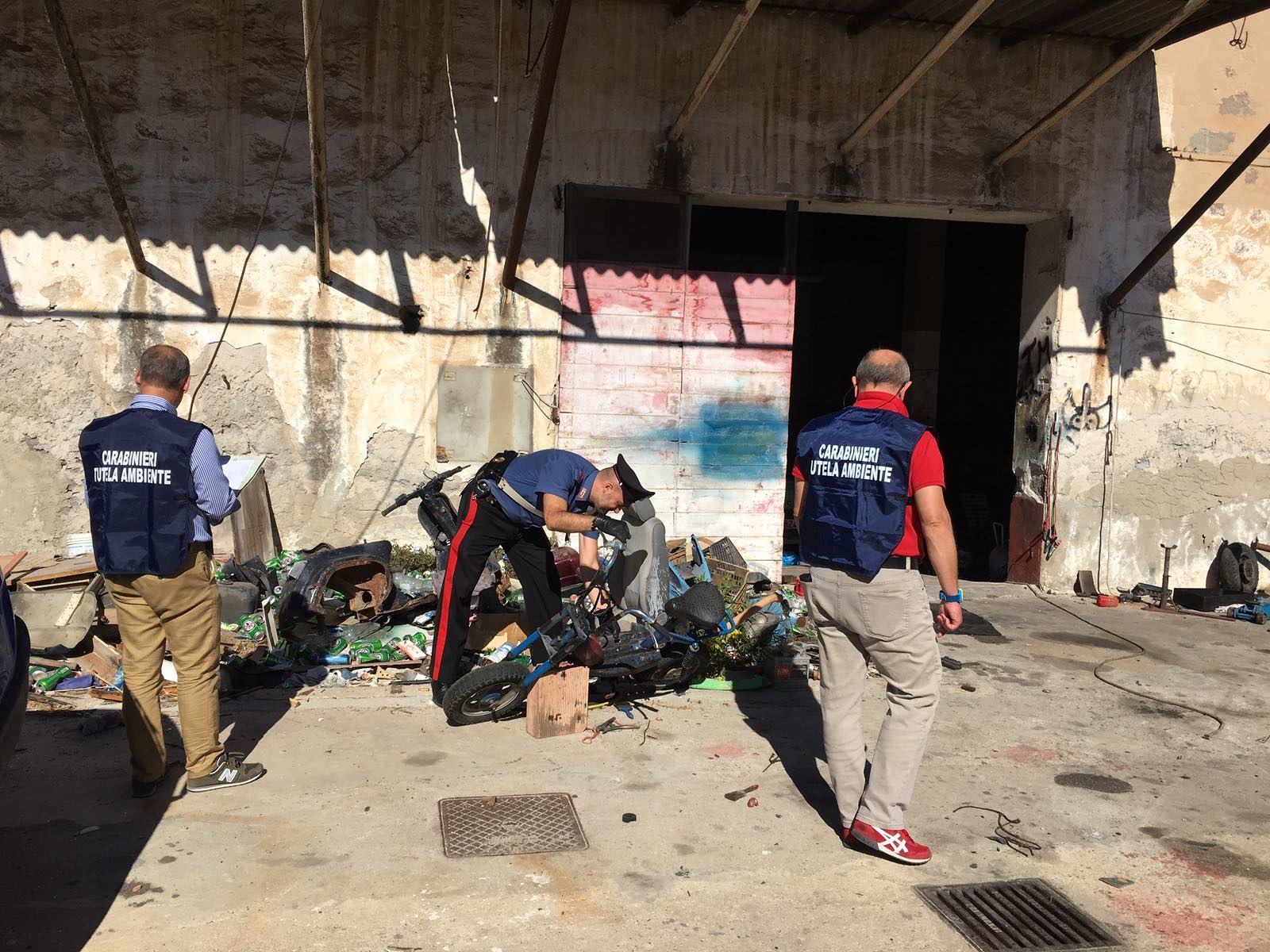 Controlli dei carabinieri contro le officine abusive: un titolare nei guai