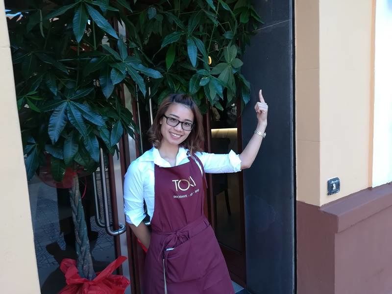 Cagliari, sushi al posto degli storici bar: “Pesce crudo e cotto, e noi assumiamo”