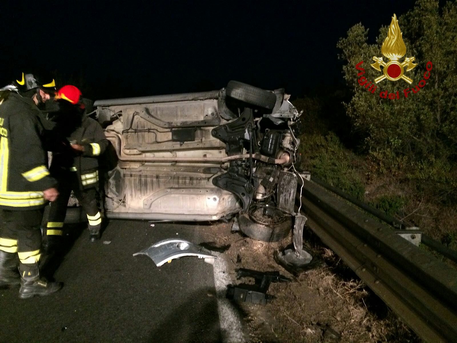 Incidente nella notte sulla SS 130: gravissima una giovane