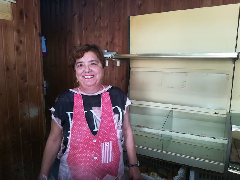 “A Pirri tanti giovani disoccupati. Un’intera famiglia è tornata a vivere da una madre 83enne”