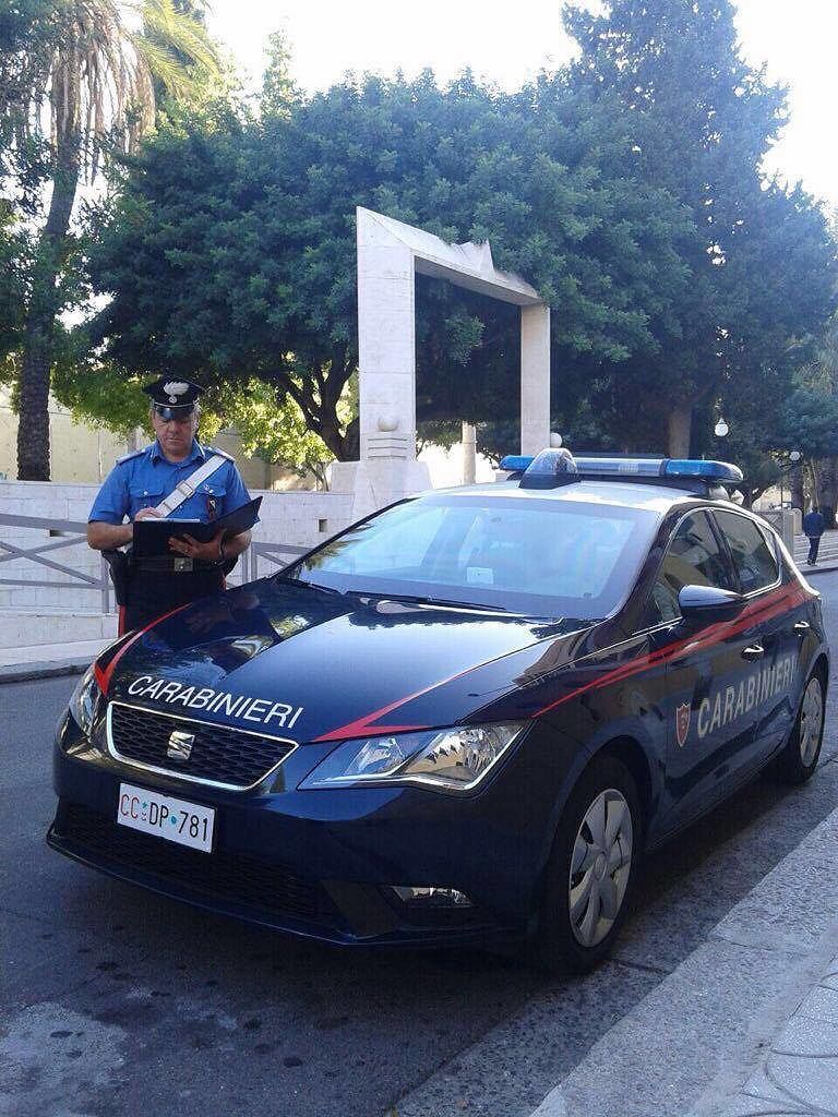Cagliari, colto in flagrante mentre spaccia marijuana: in manette un 29enne