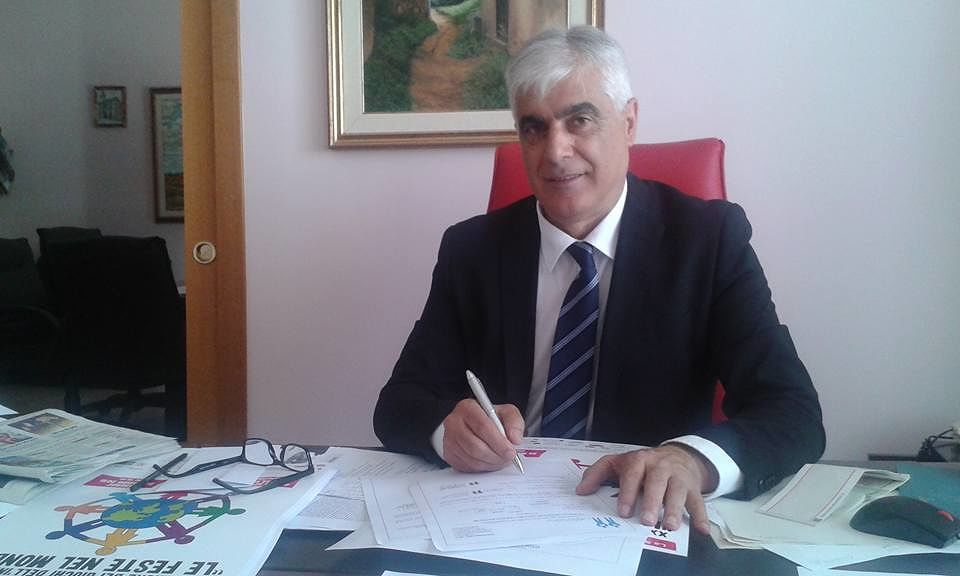 “Vicino al dolore della famiglia, il cantiere non è comunale”. La risposta del sindaco Dessì alla mamma del ragazzo suicida