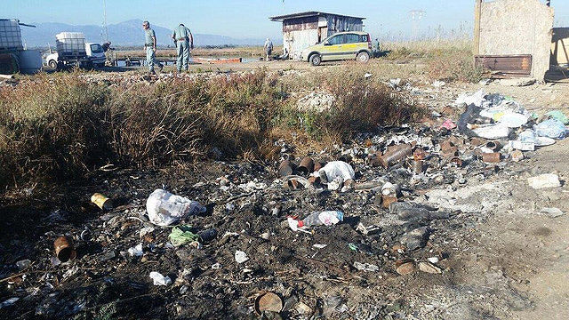 Santa Gilla, la laguna usata come discarica abusiva: sequestrata un’area di 6000mq