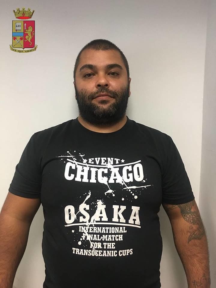 Droga nei pupazzi di Topo Gigio e Winnie The Pooh, pregiudicato in manette