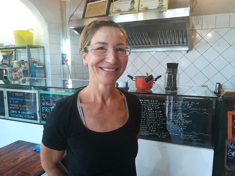 La pausa pranzo dei cagliaritani? “Fish & chips e orziadas, fioccano le prenotazioni”