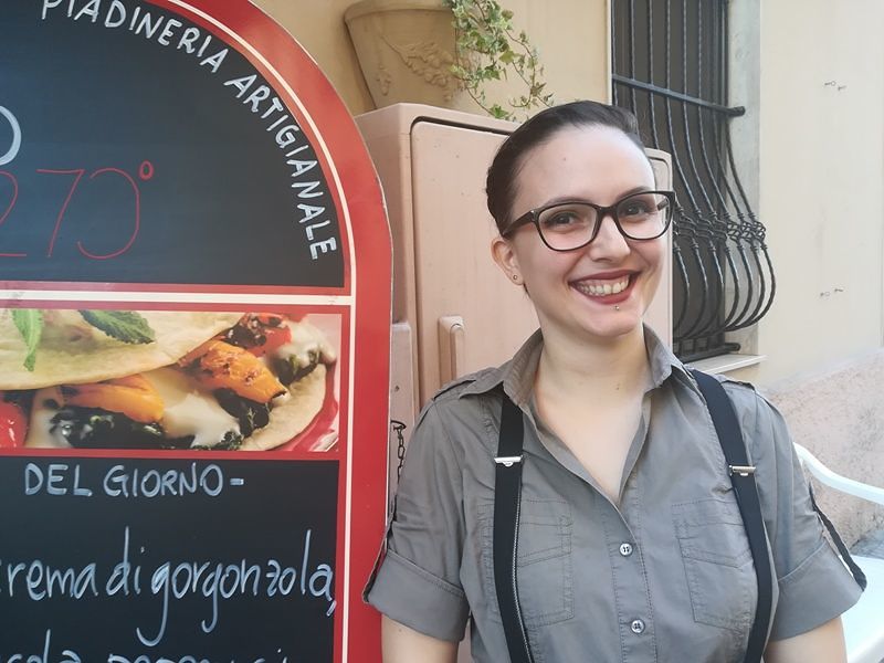 “I ritmi dei cagliaritani sono frenetici, per mangiare una piadina basta un tovagliolo”