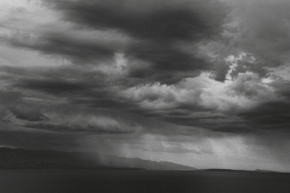 Meteo, brusco calo delle temperature e maltempo nel ponte di Ognissanti