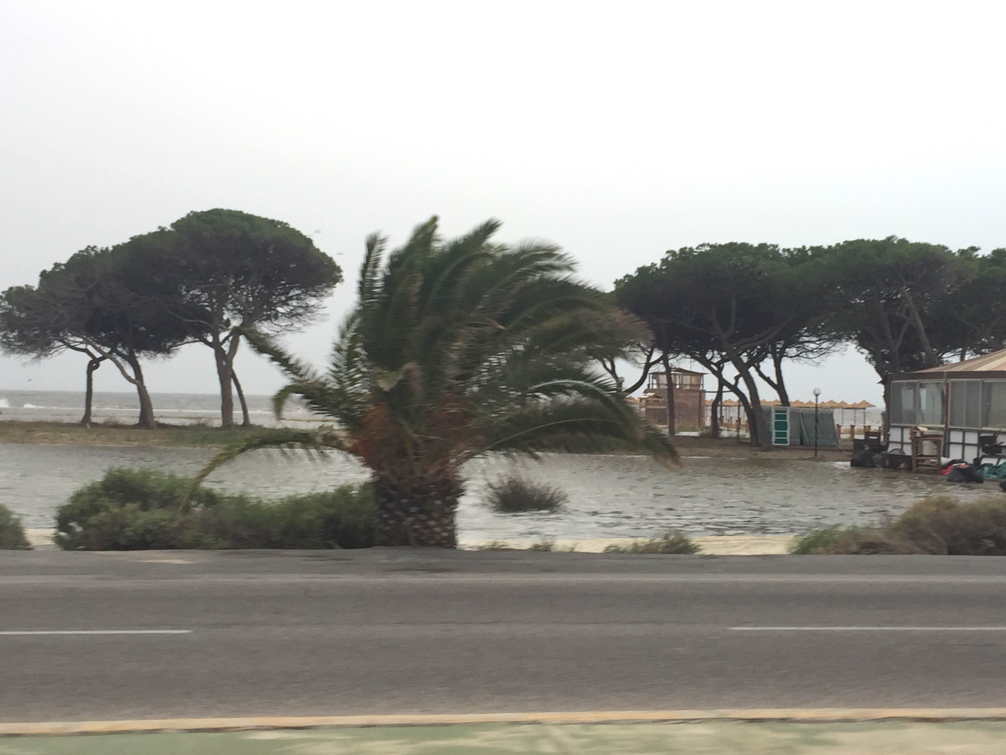 Cagliari, venti fortissimi e mareggiate in arrivo: sos meteo del Comune