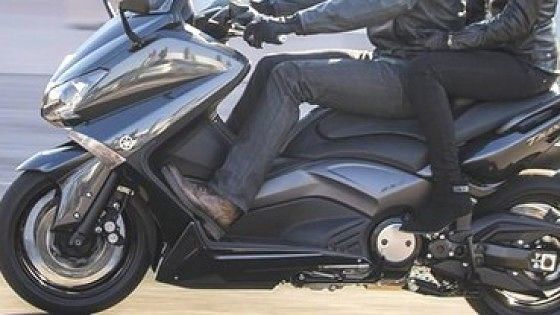 Pirri, la titolare di Wadel rapinata da due motociclisti nella notte: nella borsa 50mila euro