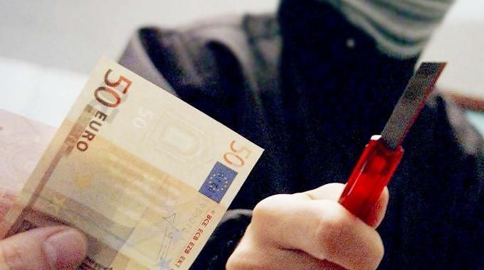 Cagliari, rapina alle Poste in via Zagabria: subito arrestati tre banditi