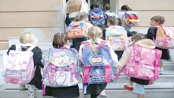 “Caro papà di Pirri, volete trasformare i figli in dei falliti? Le vacanze le meritiamo noi”