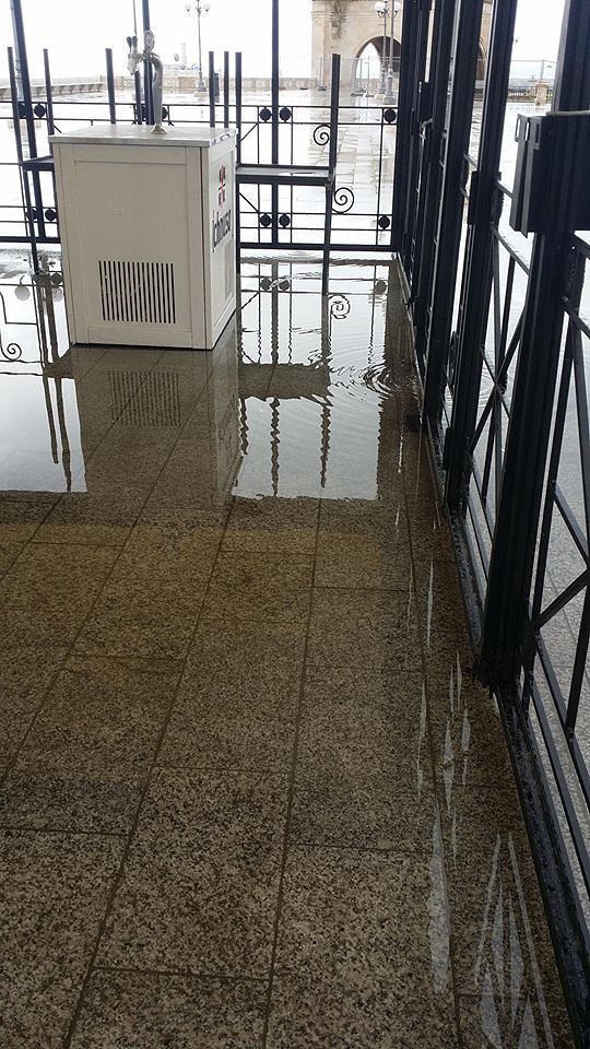 Bastione allagato, Chessa: “Colpa delle cicche buttate nei tombini”