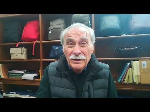 Antonio, storico cartolaio di via Dante: “Il Comune pensa solo al centro”