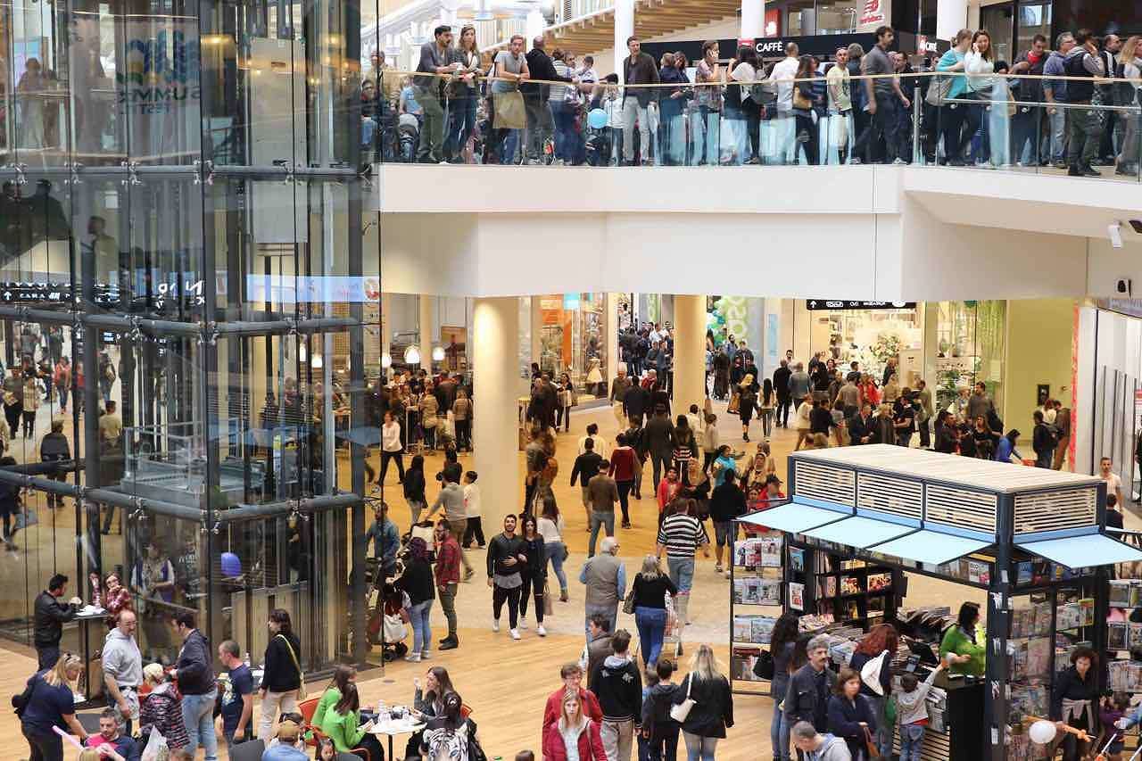 Cagliari, no secco a nuovi centri commerciali: “Così si uccidono i piccoli lavoratori”