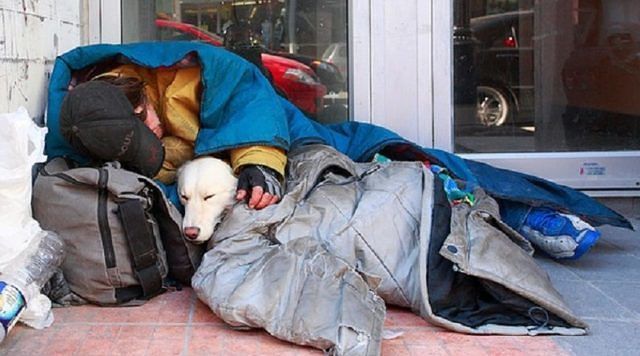 Arriva il gelo, in città 400 senzatetto: scatta il piano “emergenza-freddo”