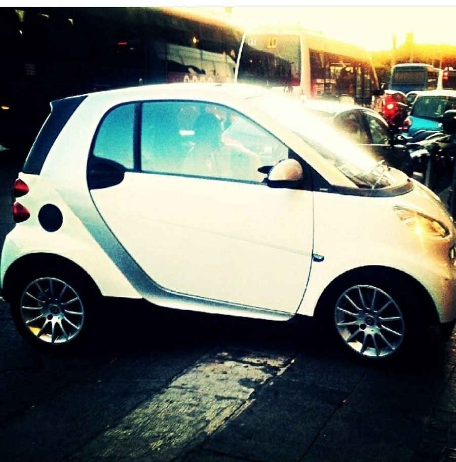 Ladri d’auto scatenati a Cagliari, sos per la Smart rubata a Pirri