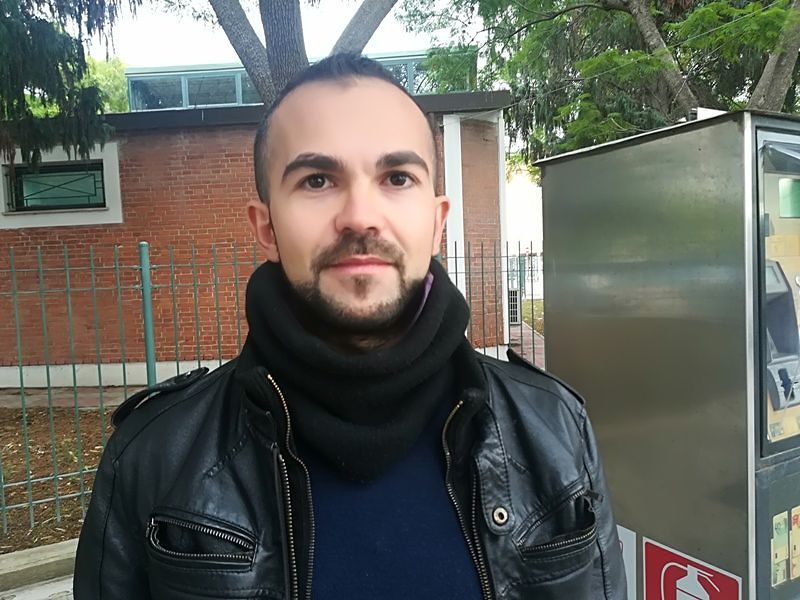 Turisti cercano l’entrata di Molentargius, ma non c’è nemmeno un cartello