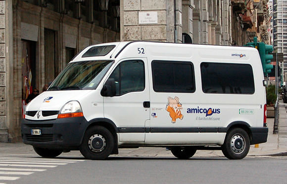 Amico bus, servizio a singhiozzo: “Il sindaco intervenga”