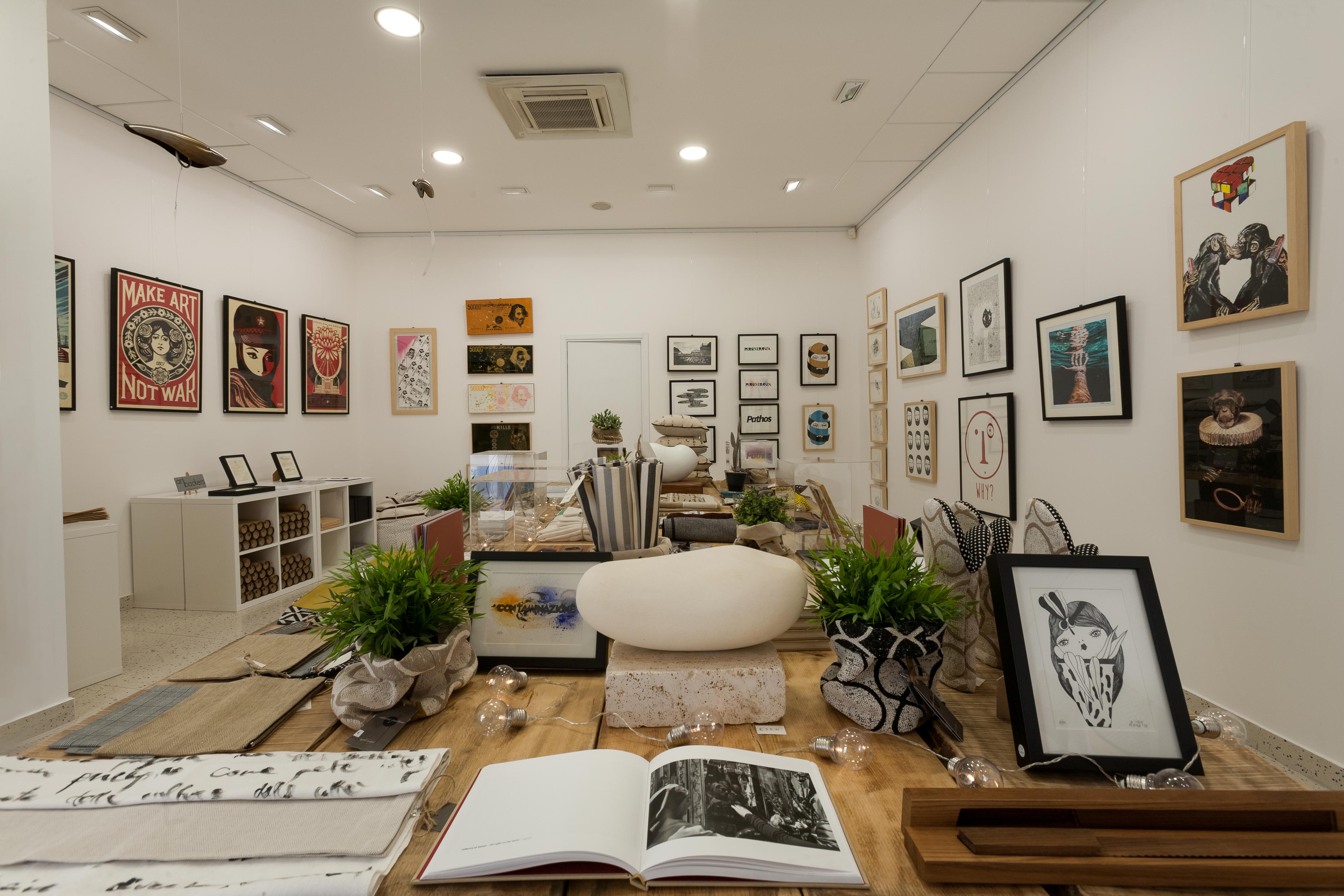 Cagliari, apre in via Garibaldi il primo negozio a tempo: funziona così