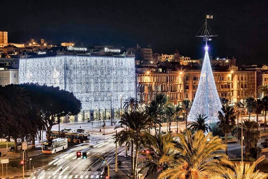 Guerra delle luminarie, accensione ritardata: via Dante e Roma a rischio buio