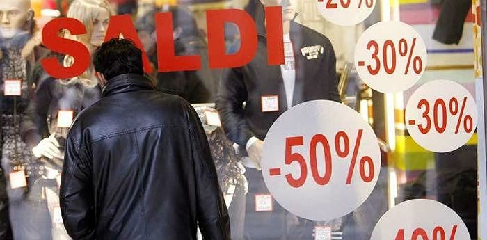 Saldi invernali, l’inizio ufficiale è per venerdì 5 gennaio