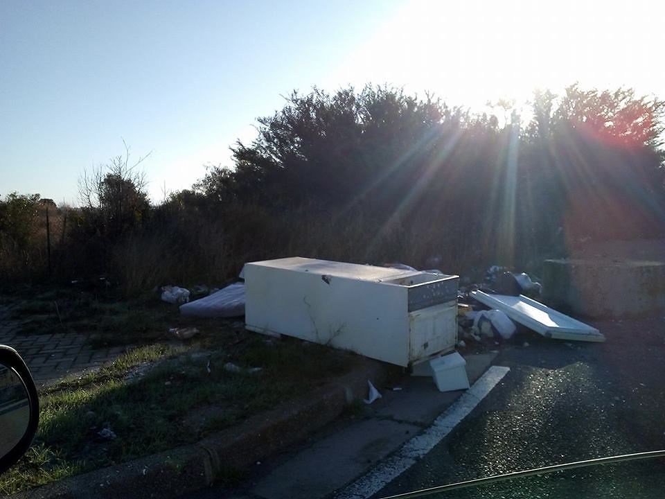 “Assemini è una discarica a cielo aperto, bisogna tappezzare la città di telecamere”