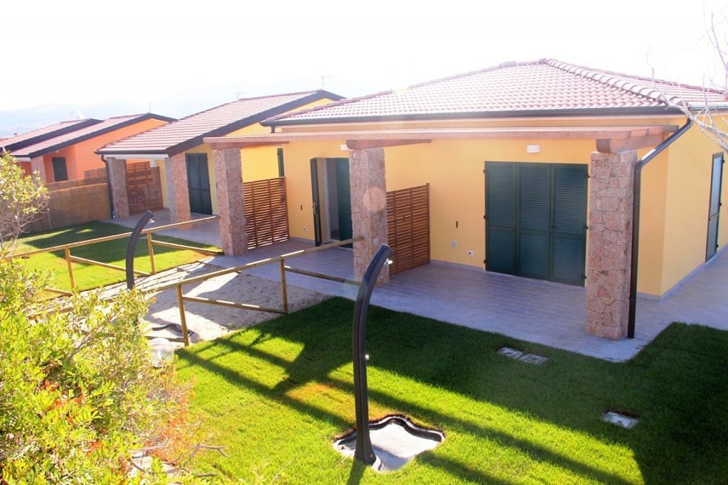 Paga e taci: diamo una voce ai proprietari di case non residenti