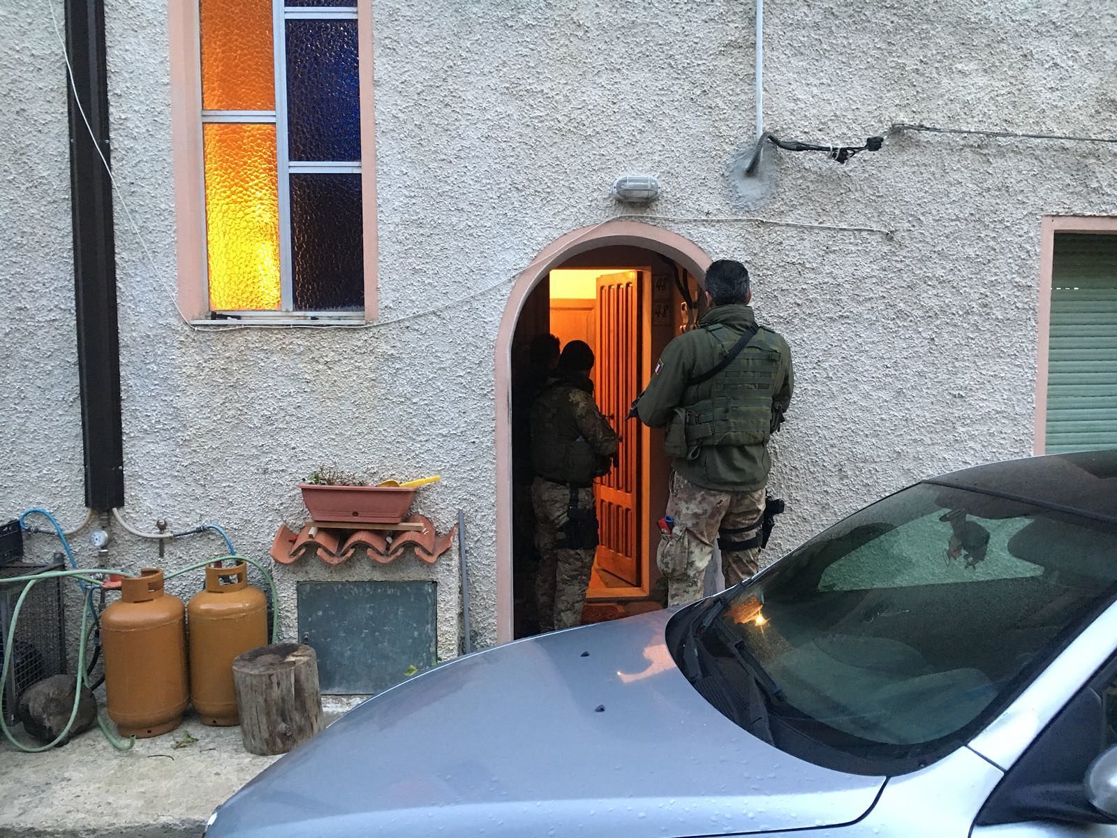 Rapina a Cagliari, armi e ricettazione: sgominata banda del nuorese