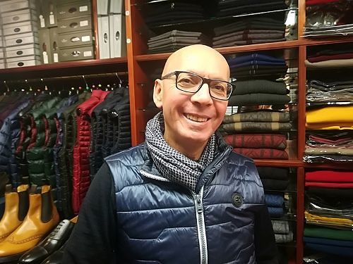 “Le luminarie? Tocco natalizio in più, ma ormai si vive alla giornata”